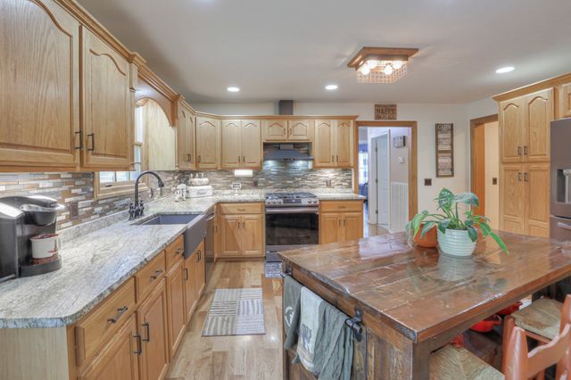 118 Robert Simmons Rd, Westmoreland, TN 37186