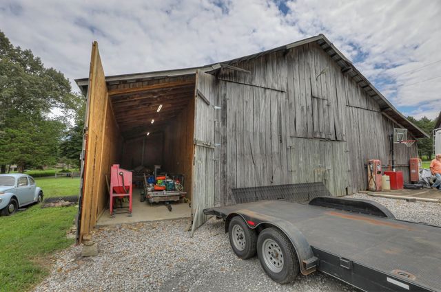 118 Robert Simmons Rd, Westmoreland, TN 37186