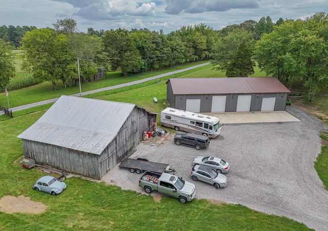 118 Robert Simmons Rd, Westmoreland, TN 37186