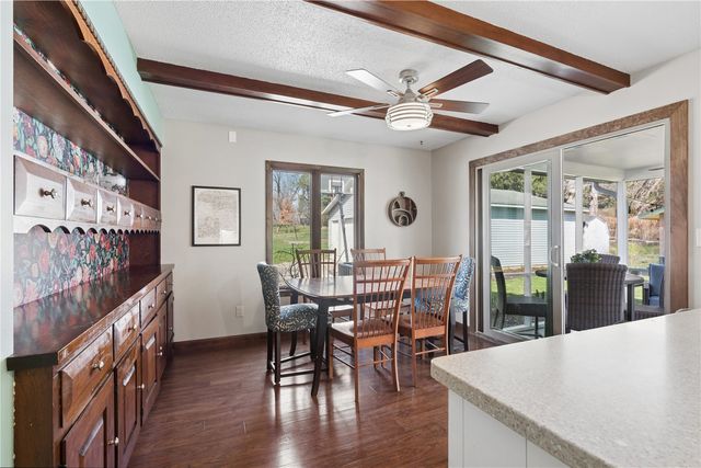 912 Juniper Dr, Iowa City, IA 52245