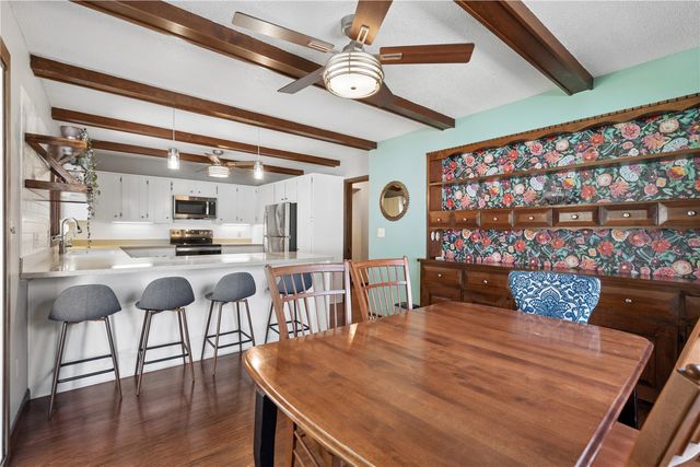 912 Juniper Dr, Iowa City, IA 52245