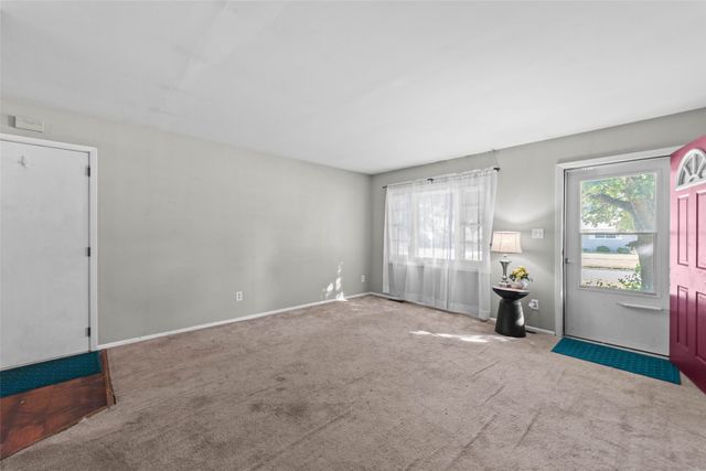 603 6th Street Place SE, Altoona, IA 50009