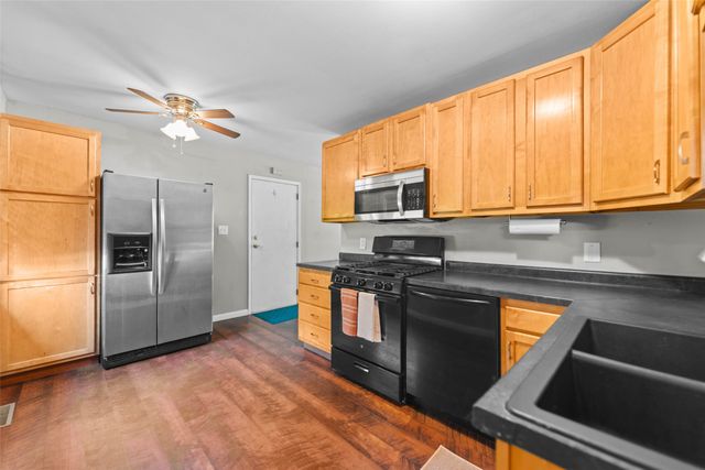 603 6th Street Place SE, Altoona, IA 50009