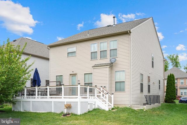24839 SOMERBY DR, Chantilly, VA 20152
