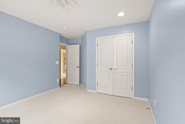 24839 SOMERBY DR, Chantilly, VA 20152