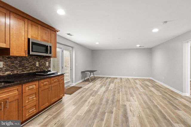 24839 SOMERBY DR, Chantilly, VA 20152