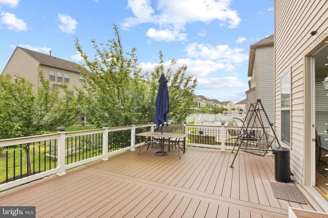 24839 SOMERBY DR, Chantilly, VA 20152