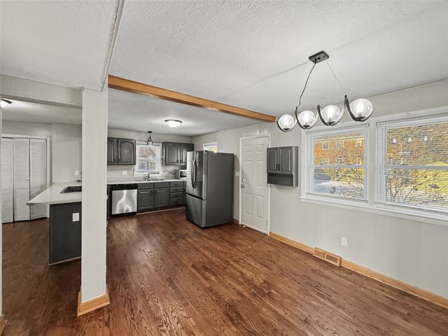 4210 Wakonda Parkway, Des Moines, IA 50315