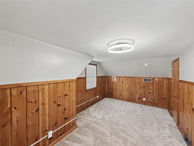 4210 Wakonda Parkway, Des Moines, IA 50315