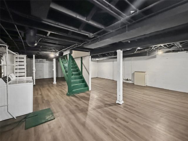 4210 Wakonda Parkway, Des Moines, IA 50315