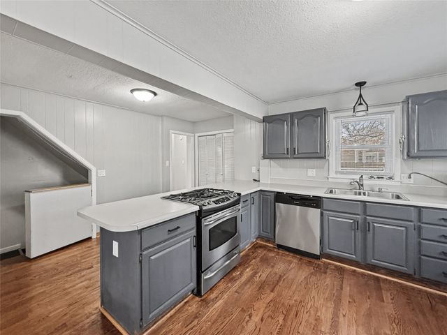 4210 Wakonda Parkway, Des Moines, IA 50315