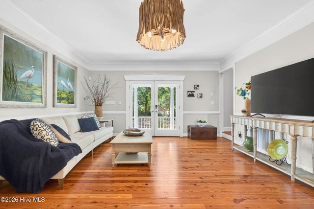 502 W Brown Street, Saint James, NC 28461
