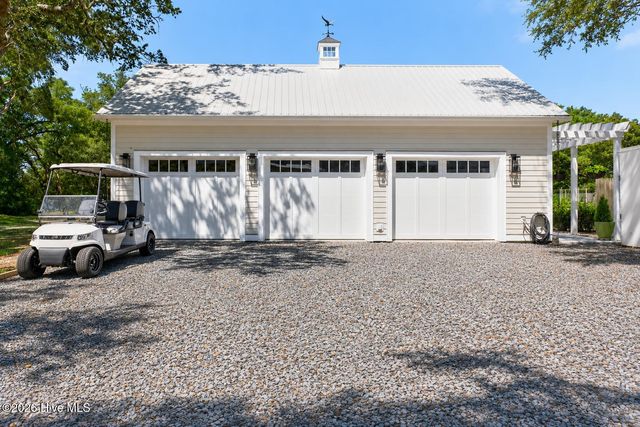 502 W Brown Street, Saint James, NC 28461