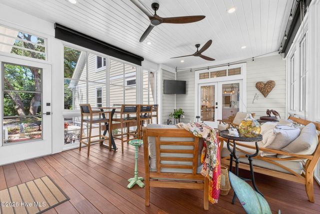502 W Brown Street, Saint James, NC 28461