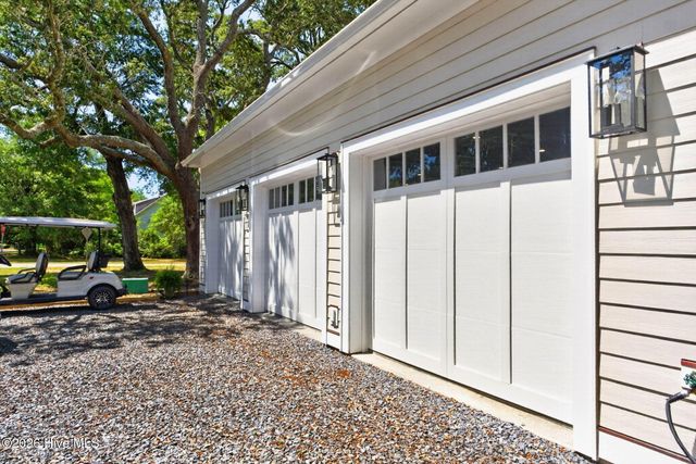 502 W Brown Street, Saint James, NC 28461