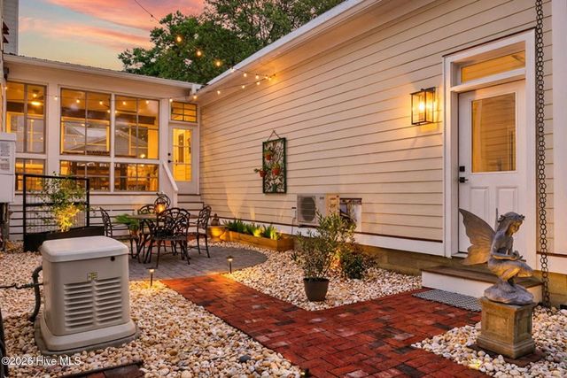 502 W Brown Street, Saint James, NC 28461
