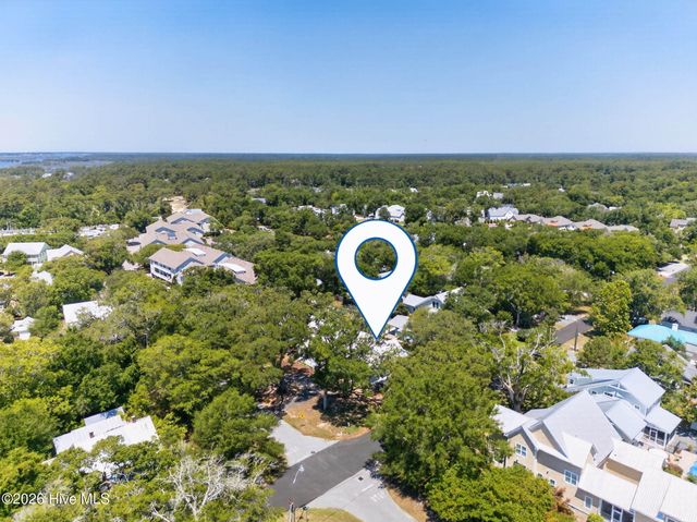 502 W Brown Street, Saint James, NC 28461