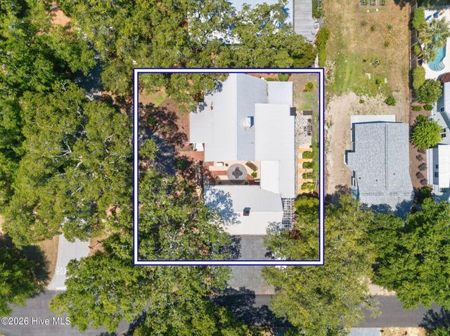 502 W Brown Street, Saint James, NC 28461