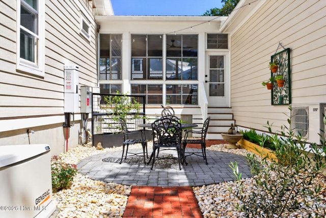 502 W Brown Street, Saint James, NC 28461