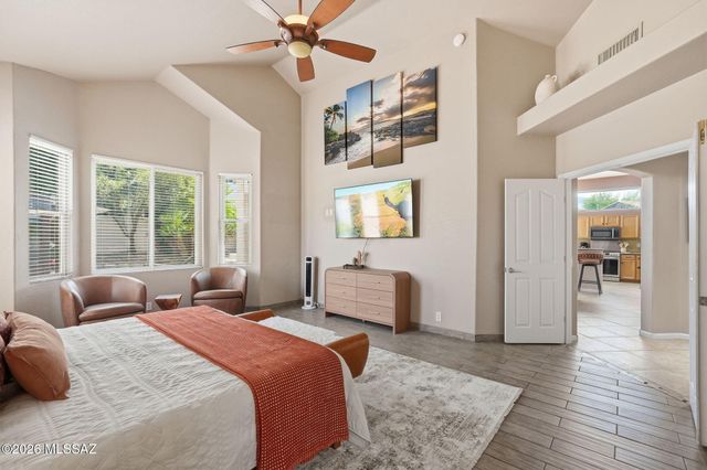 12884 N Pioneer Way, Oro Valley, AZ 85755
