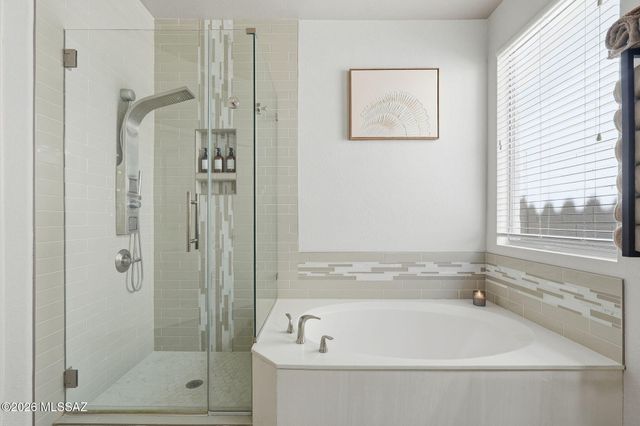 12884 N Pioneer Way, Oro Valley, AZ 85755