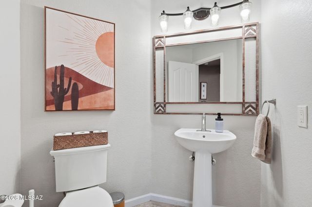 12884 N Pioneer Way, Oro Valley, AZ 85755