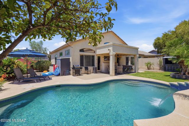 12884 N Pioneer Way, Oro Valley, AZ 85755