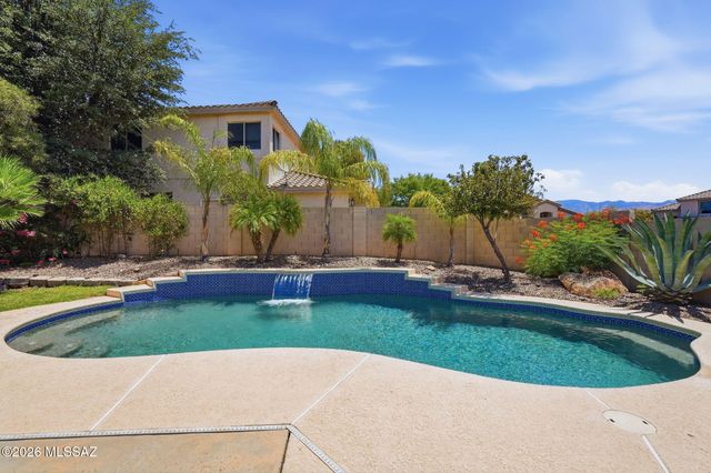 12884 N Pioneer Way, Oro Valley, AZ 85755