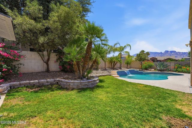 12884 N Pioneer Way, Oro Valley, AZ 85755