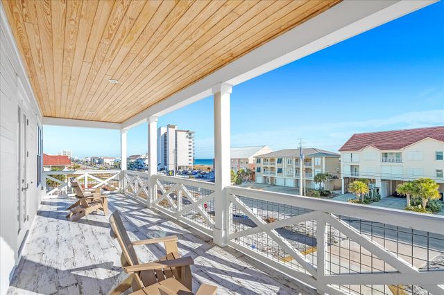 7944 Gulf Boulevard, Navarre, FL 32566