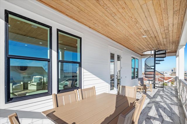 7944 Gulf Boulevard, Navarre, FL 32566