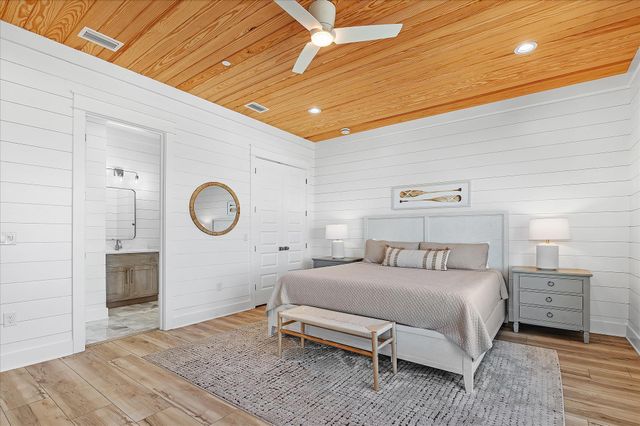 7944 Gulf Boulevard, Navarre, FL 32566