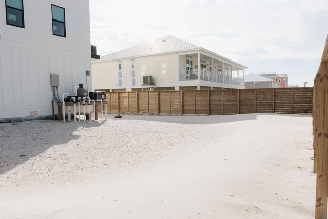 7944 Gulf Boulevard, Navarre, FL 32566