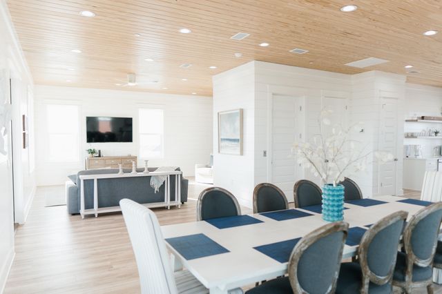 7944 Gulf Boulevard, Navarre, FL 32566