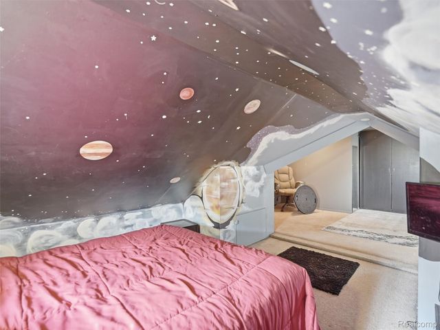 34327 Jefferson Avenue, Harrison Charter Township, MI 48045