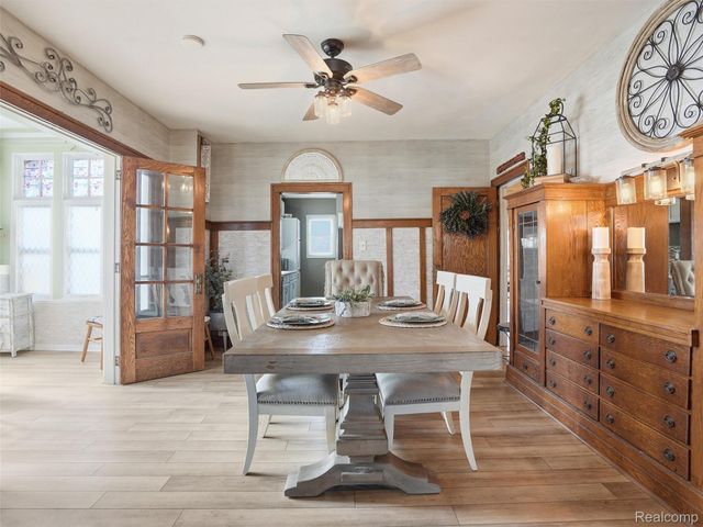 34327 Jefferson Avenue, Harrison Charter Township, MI 48045