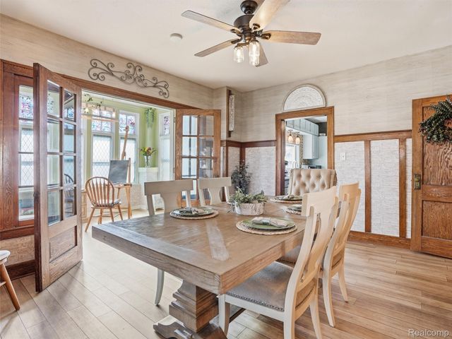 34327 Jefferson Avenue, Harrison Charter Township, MI 48045