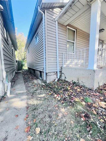 3857 Neosho Street, St Louis, MO 63116