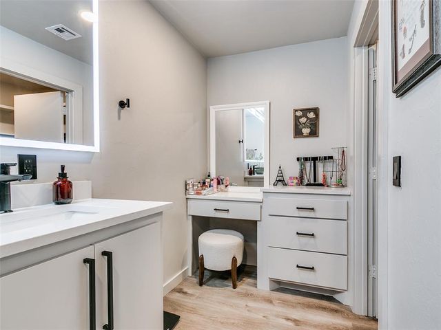 5820 NW 90th Street, Oklahoma City, OK 73132