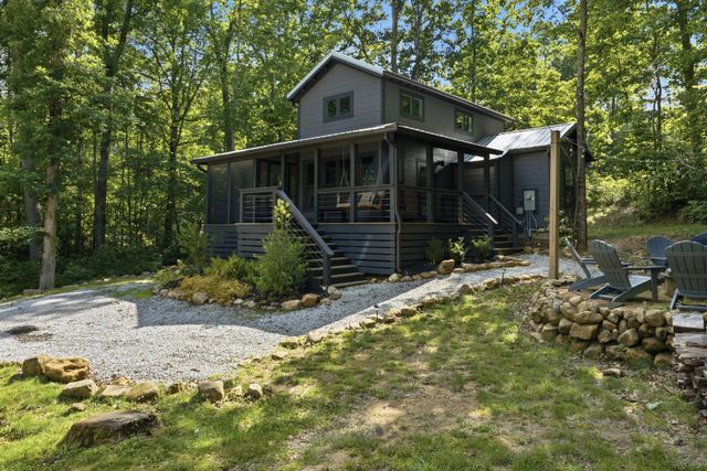 235 Waters Edge Way, Tracy City, TN 37387