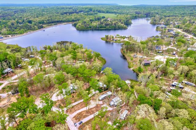 235 Waters Edge Way, Tracy City, TN 37387