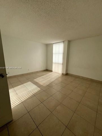 13499 Biscayne Boulevard 602, North Miami, FL 33181