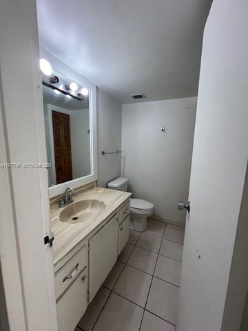 13499 Biscayne Boulevard 602, North Miami, FL 33181