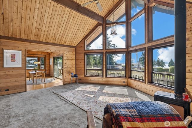 6360 Apple Lane, Freeland, WA 98249
