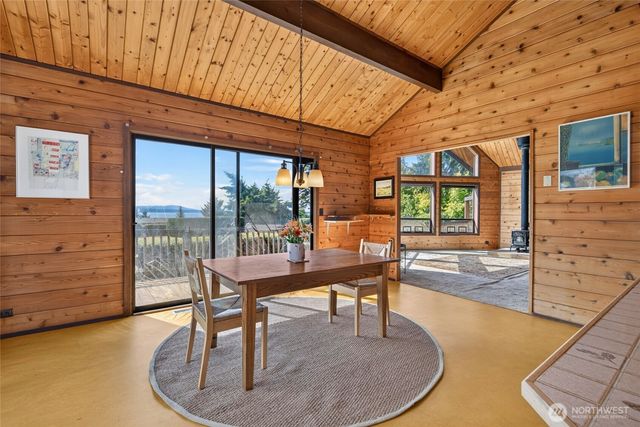 6360 Apple Lane, Freeland, WA 98249