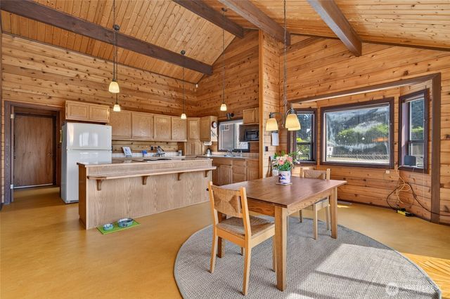 6360 Apple Lane, Freeland, WA 98249