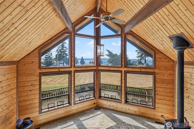 6360 Apple Lane, Freeland, WA 98249