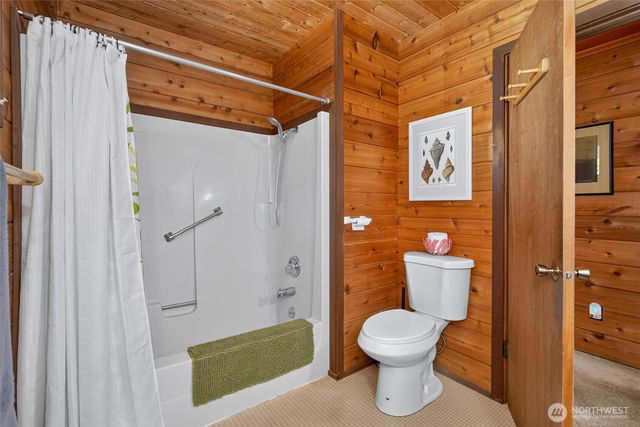 6360 Apple Lane, Freeland, WA 98249