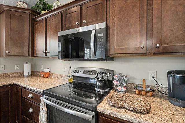622 Willow Point Court, Troy, OH 45373
