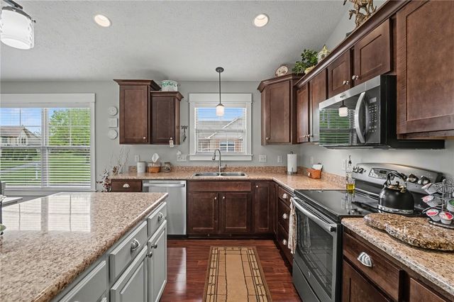 622 Willow Point Court, Troy, OH 45373